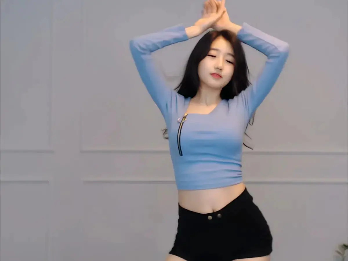 《OnlyFans每日大赛徐雅》相关资源图片