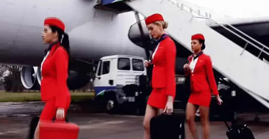 《法国空姐2018》完整版高清中字在线观看-机舱封闭剧情引人入胜-法版满天星电影资源免费获取-全集播放无广告
