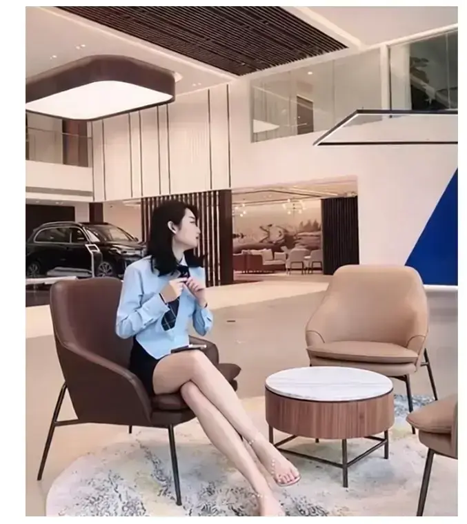 佳木斯新玛特迪桑特女销售事件完整现场视频 - 极度震撼全网震惊 - 免费在线观看后续结果意想不到