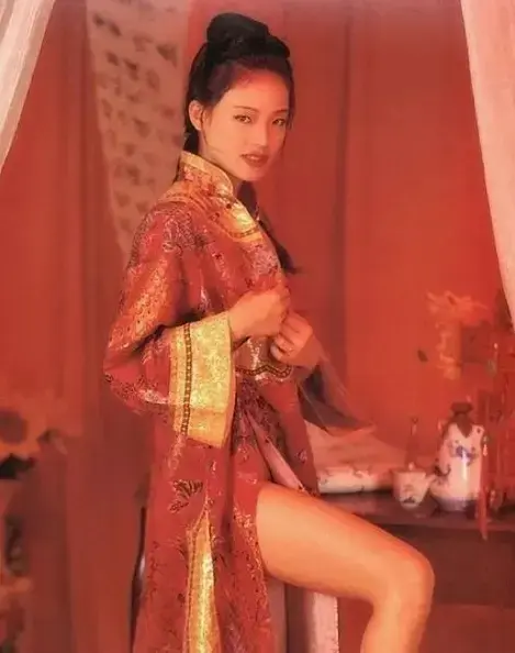 绝版影像《舒淇舒掰掰》成功修复上线-舒淇舒掰掰并非网友外号而是剧组爱称-看完旧录像带素材心服口服-珍贵画面完整呈现