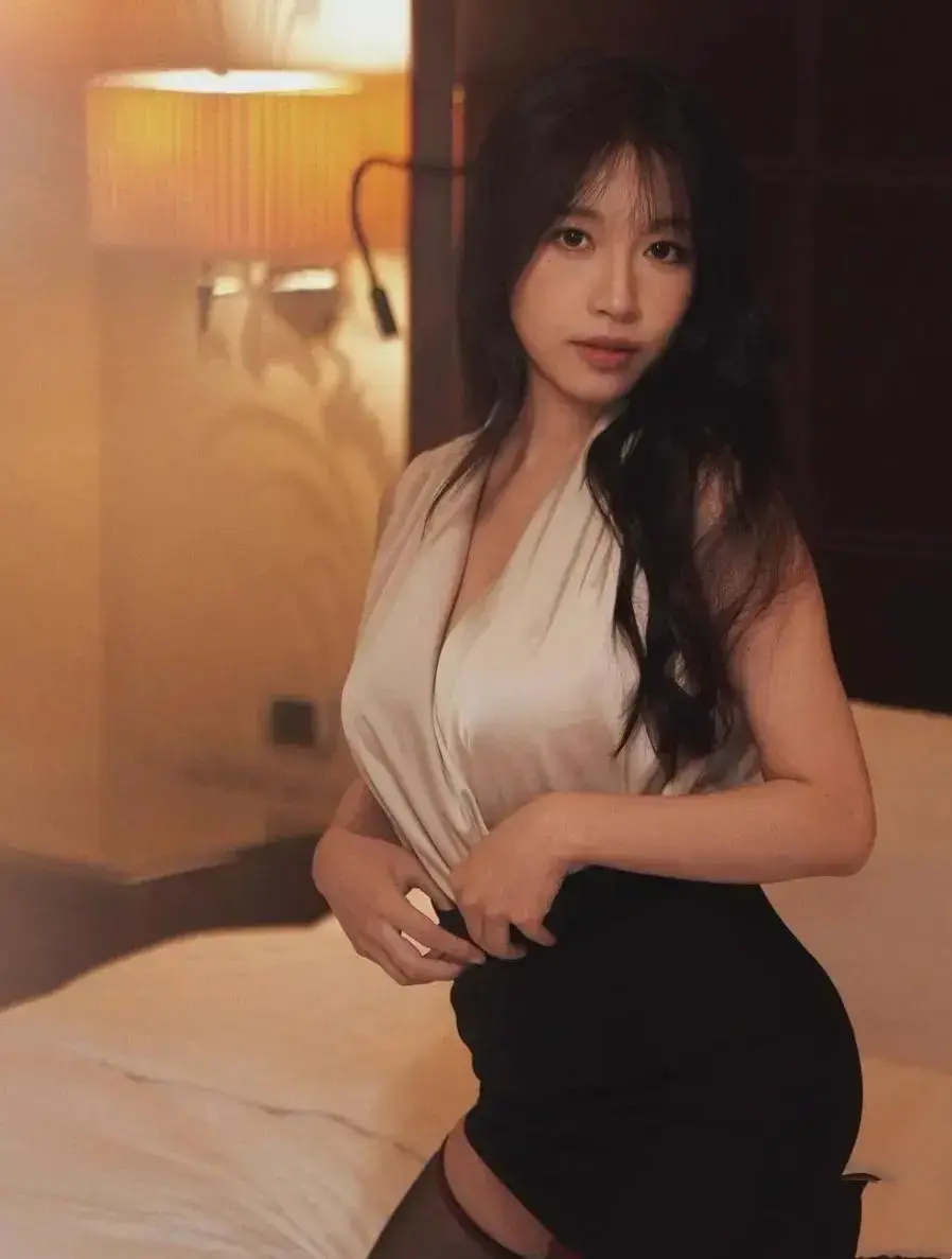 《小凤新婚》全集完整版在线免费观看-苏畅艾熙双人演绎高清无删减-小凤新婚极速秒存免登录无弹窗