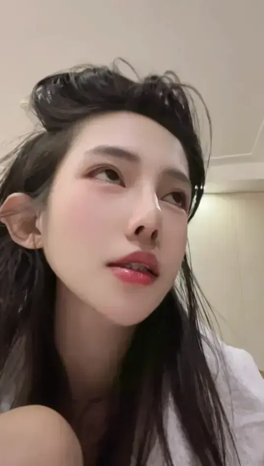 《七七大魔王》最新视频vlog全季合集-东北网红七七大魔王特辑免费在线观看-1080P超清完整版无广告播放